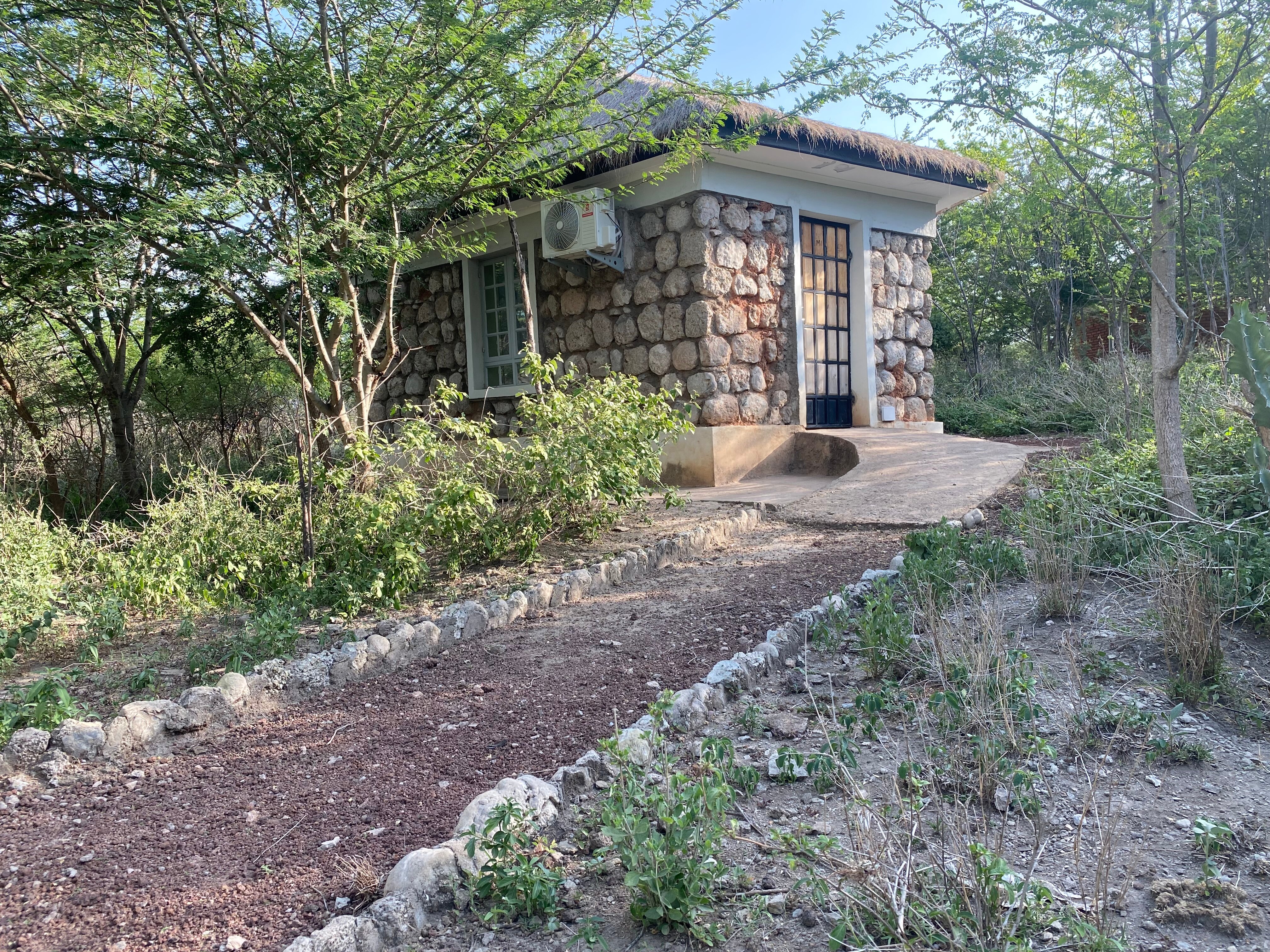 Mwi Village House